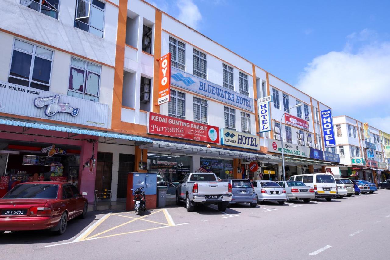 Oyo 89763 Bluewater Hotel Mersing Buitenkant foto